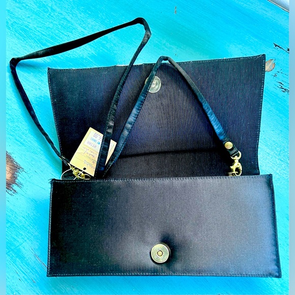 💥NWT💥Frenchy of California by Robert Ferenc Snakeskin & Satin Vintage Clutch💥 - Picture 10 of 12